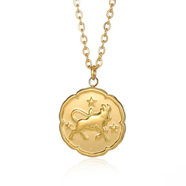 Fabio | Gold Star Pendant Necklace