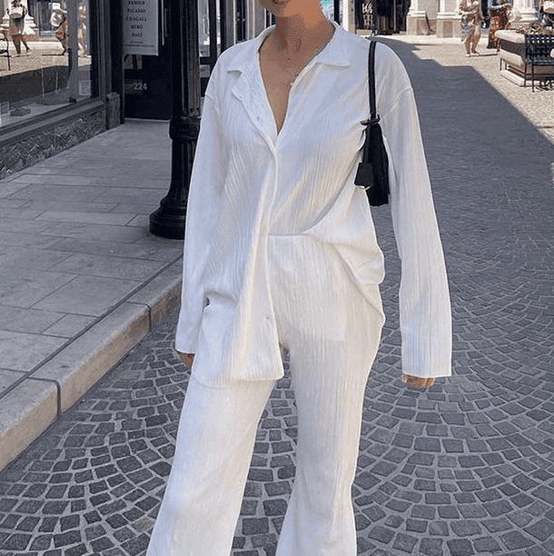 Jasmijn - Chic Two-Piece Set with Flowing Trousers