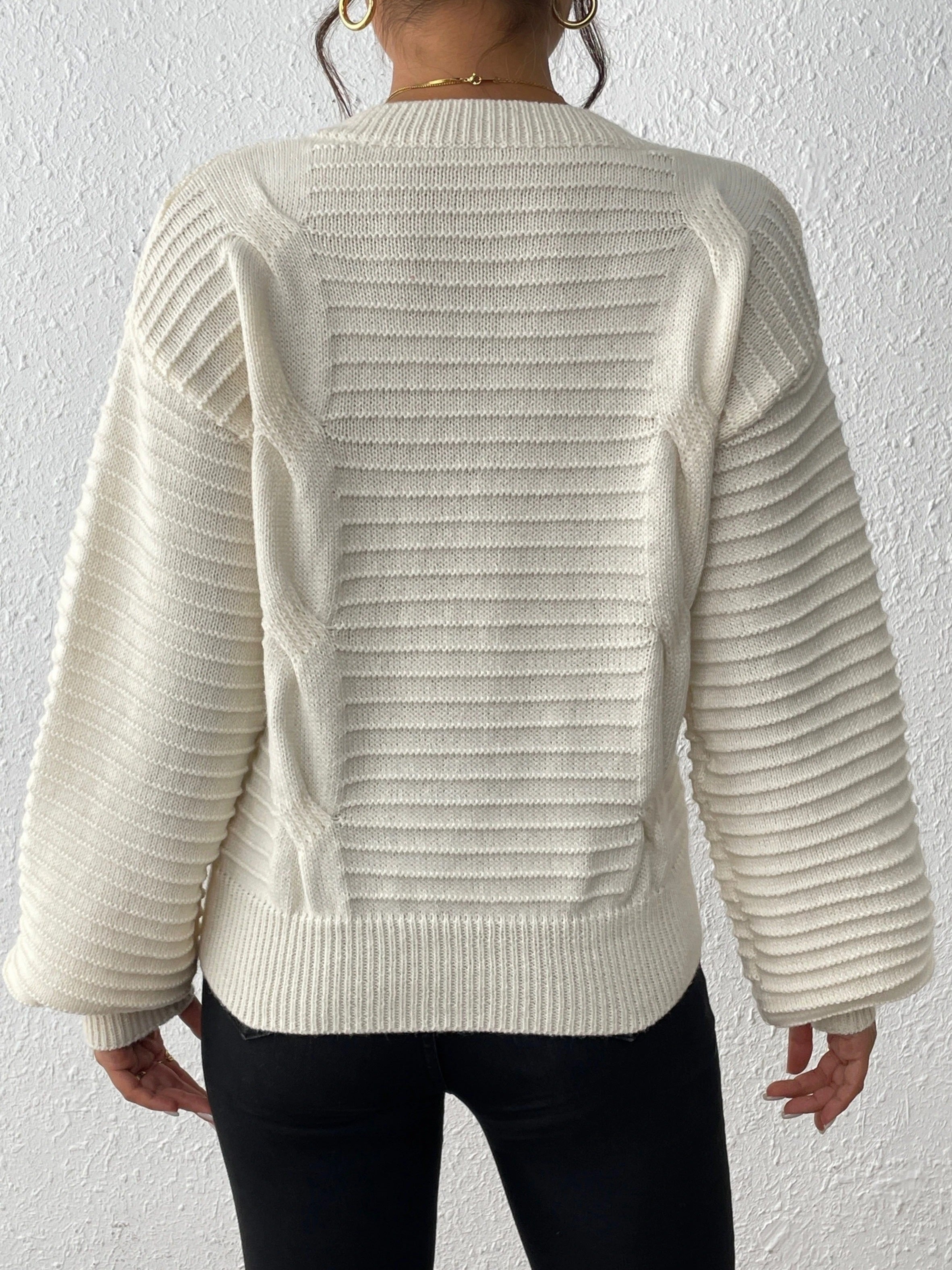 Fien | Chic Cable-Knit Sweater with Heart Design and Balloon Sleeves
