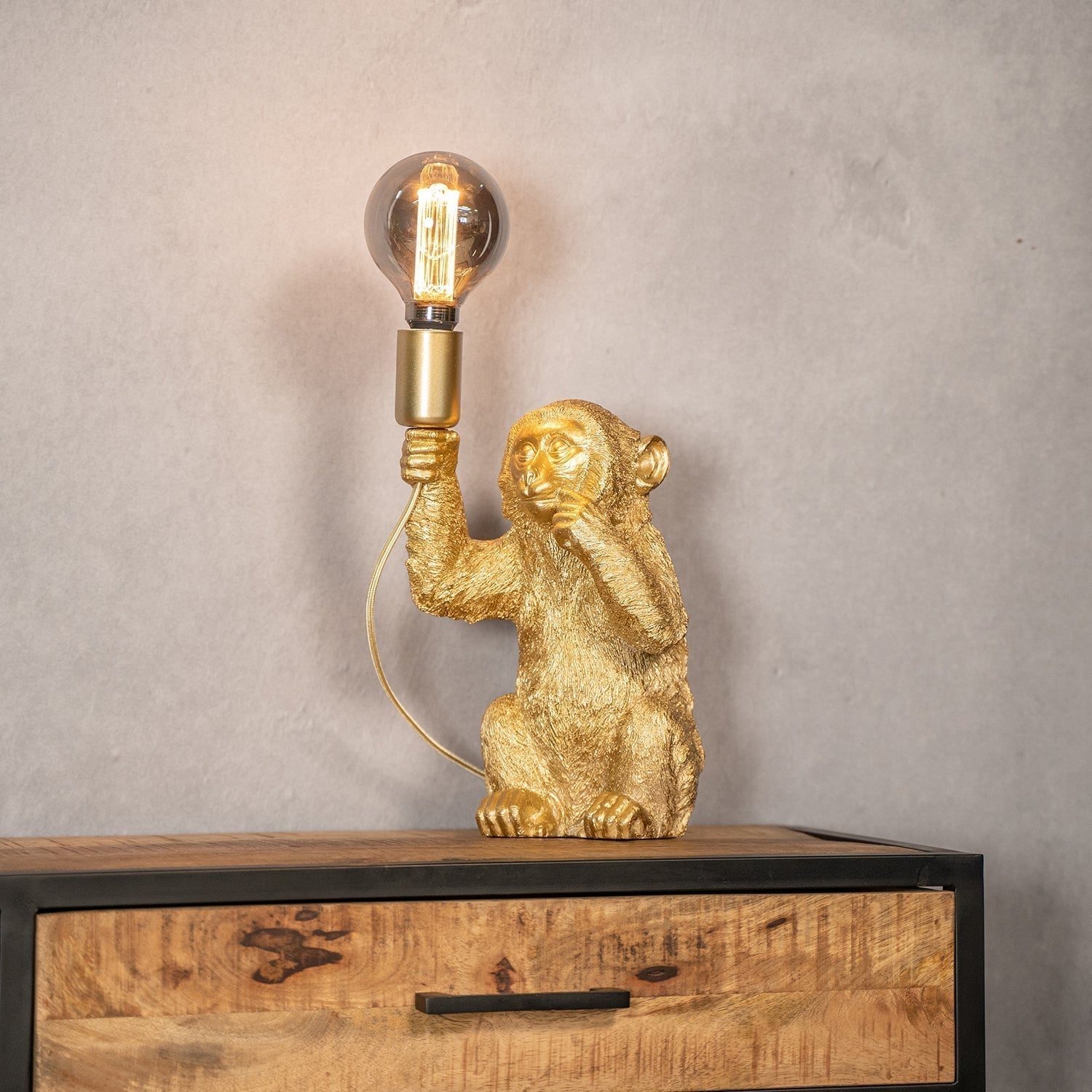 Luxurious GoldenChimp Monkey Table Lamp – Elegant Design