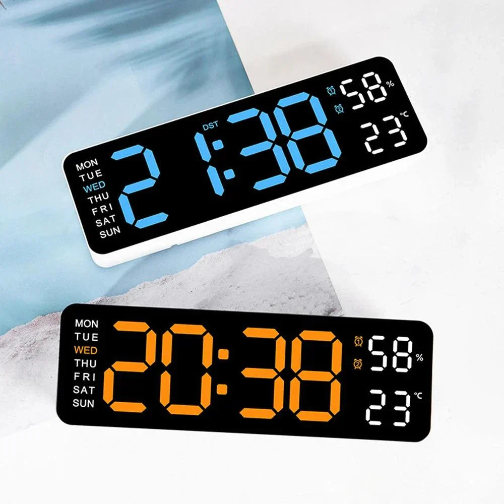 Versatile USB-Powered Alarm Clock with Crisp Display