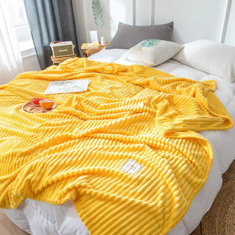 Cozy Velvet Fleece Blanket for Winter Warmth