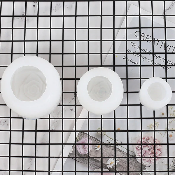 Chic Rose-Design Ice Cube Mold