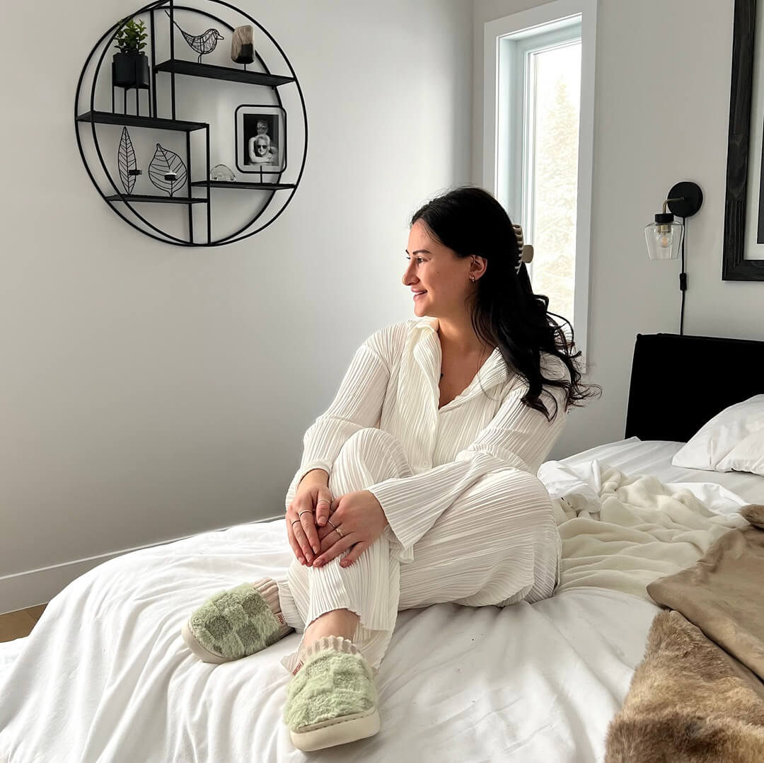 Cozy Cotton Winter Slippers - Thick and Soft Comfort