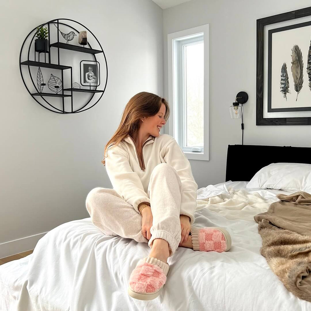 Cozy Non-Slip Slippers with Plush Lining