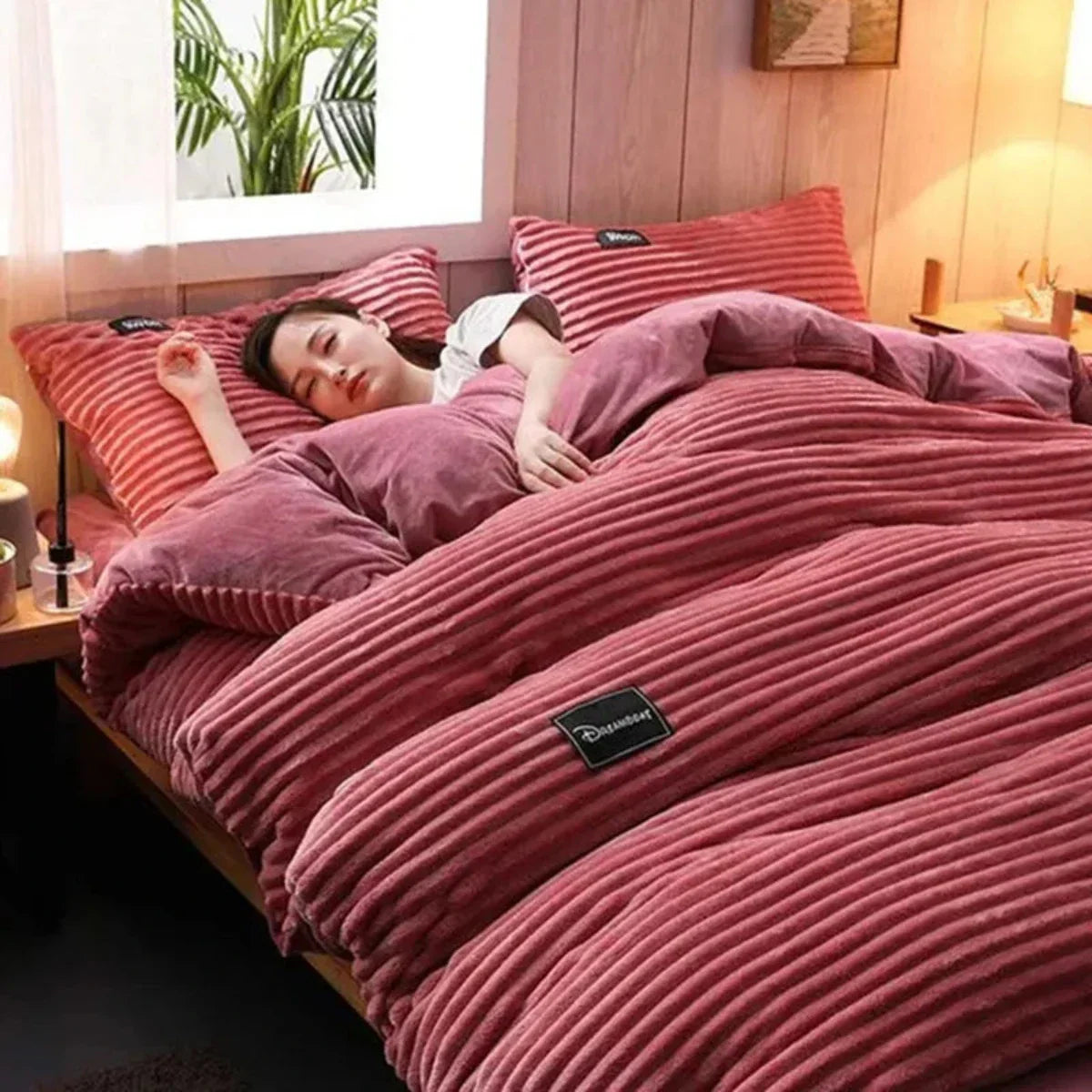 Cozy Two-Layer Thermal Duvet for Ultimate Sleep Comfort