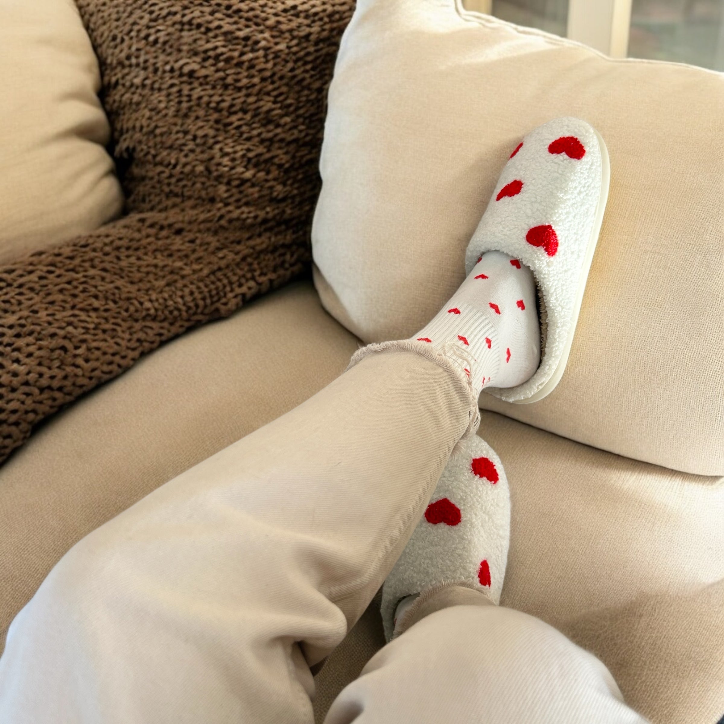 Cozy Home Slippers for Warmth on Chilly Days