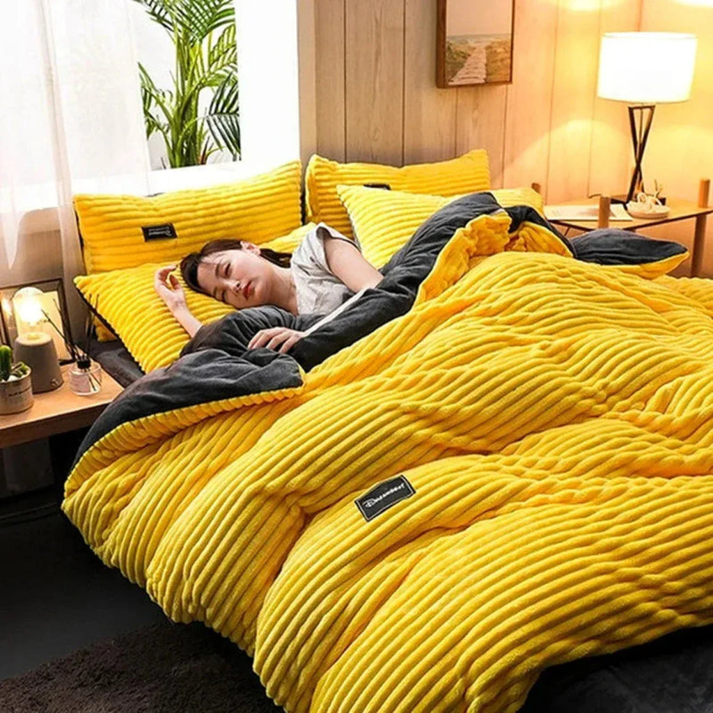 Cozy Two-Layer Thermal Duvet for Ultimate Sleep Comfort
