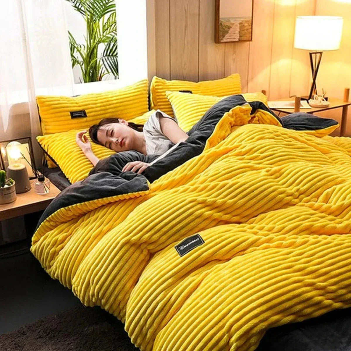 Cozy Two-Layer Thermal Duvet for Ultimate Sleep Comfort