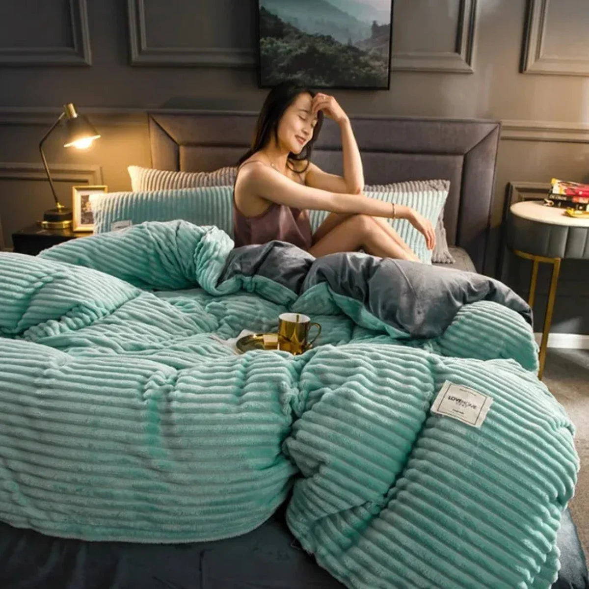 Cozy Two-Layer Thermal Duvet for Ultimate Sleep Comfort