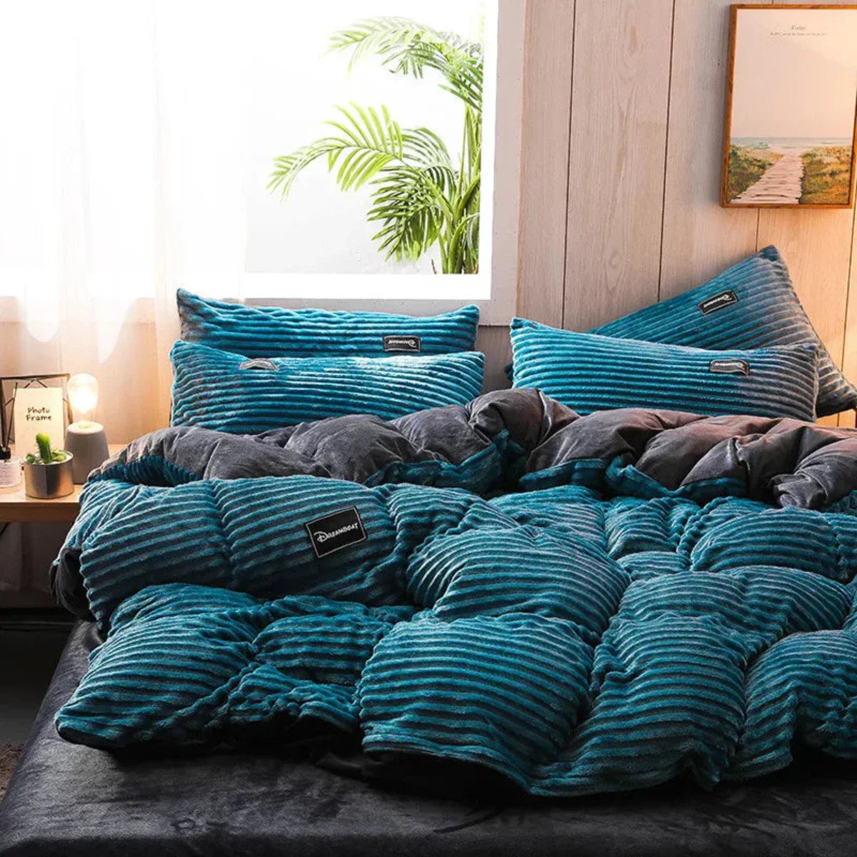 Cozy Two-Layer Thermal Duvet for Ultimate Sleep Comfort