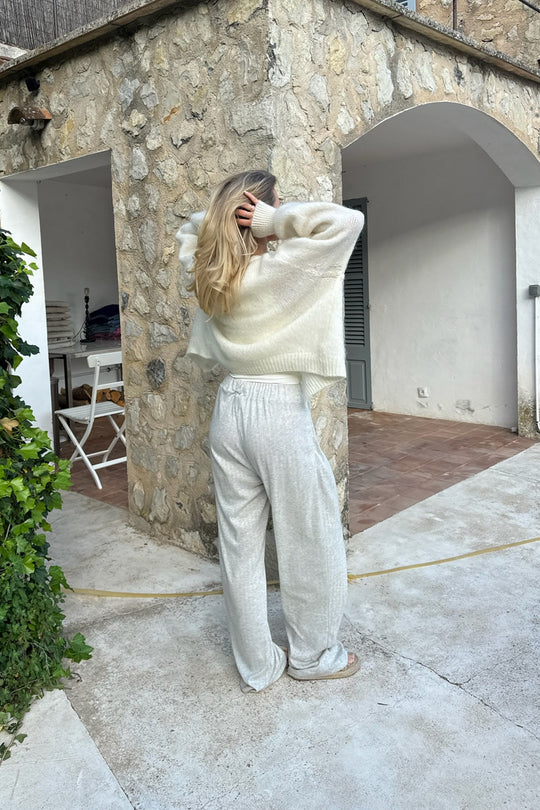 NOLA - Knitted Women's Cardigan with Buttons