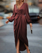 Kim | Chic V-Neck Dress with Lantern Sleeves