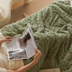 Luxurious Thick Lambswool Winter Blanket with Sophisticated Detailing