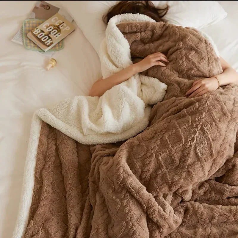 Luxurious Thick Lambswool Winter Blanket with Sophisticated Detailing