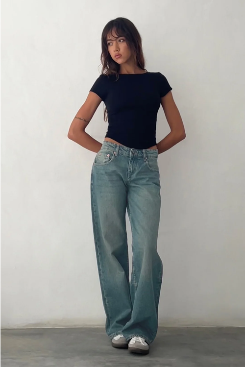 Lara | Stylish & Comfortable Low-Rise Stretch Denim Jeans