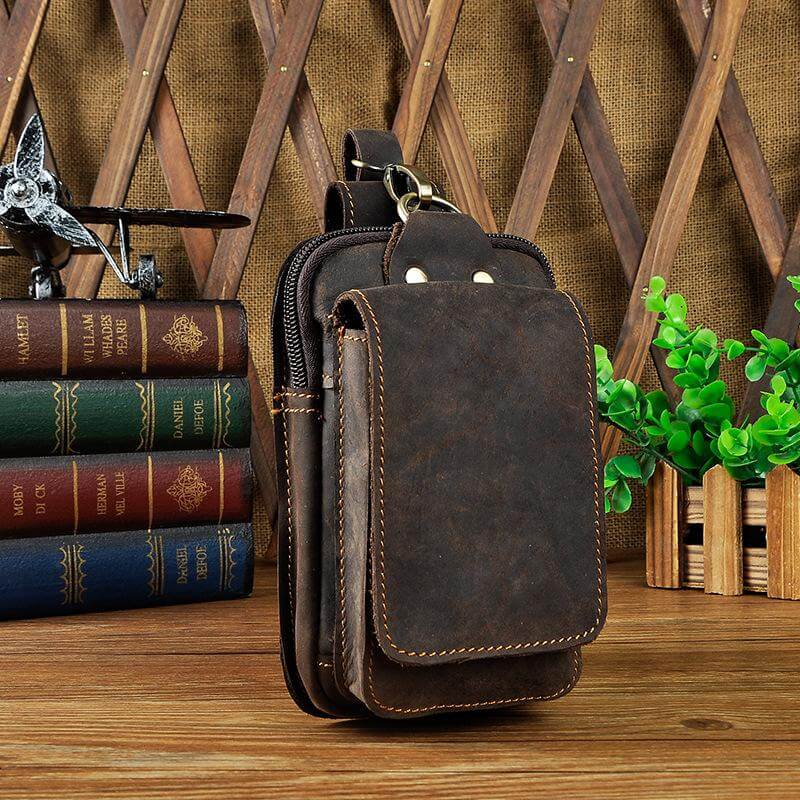 Lars | Men's Leather Hip Bag with Magnetic Closure & Adjustable Waist Strap
