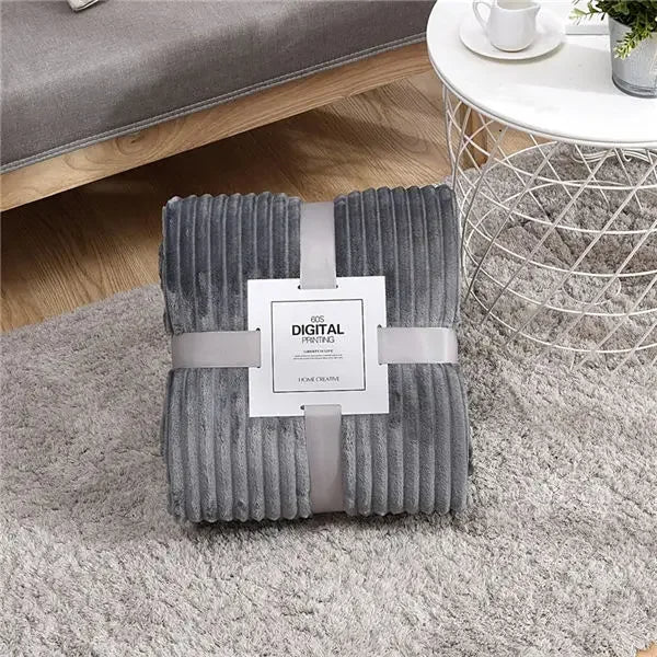 Cozy Velvet Fleece Blanket for Winter Warmth