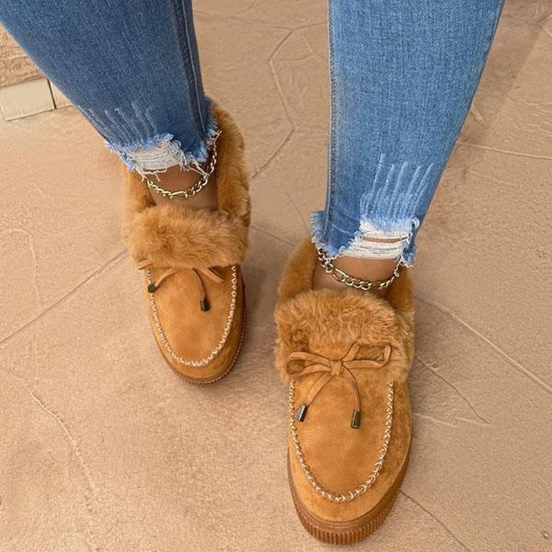 Snuggs – Comfy Fur-Lined Slippers to Keep You Warm All Winter