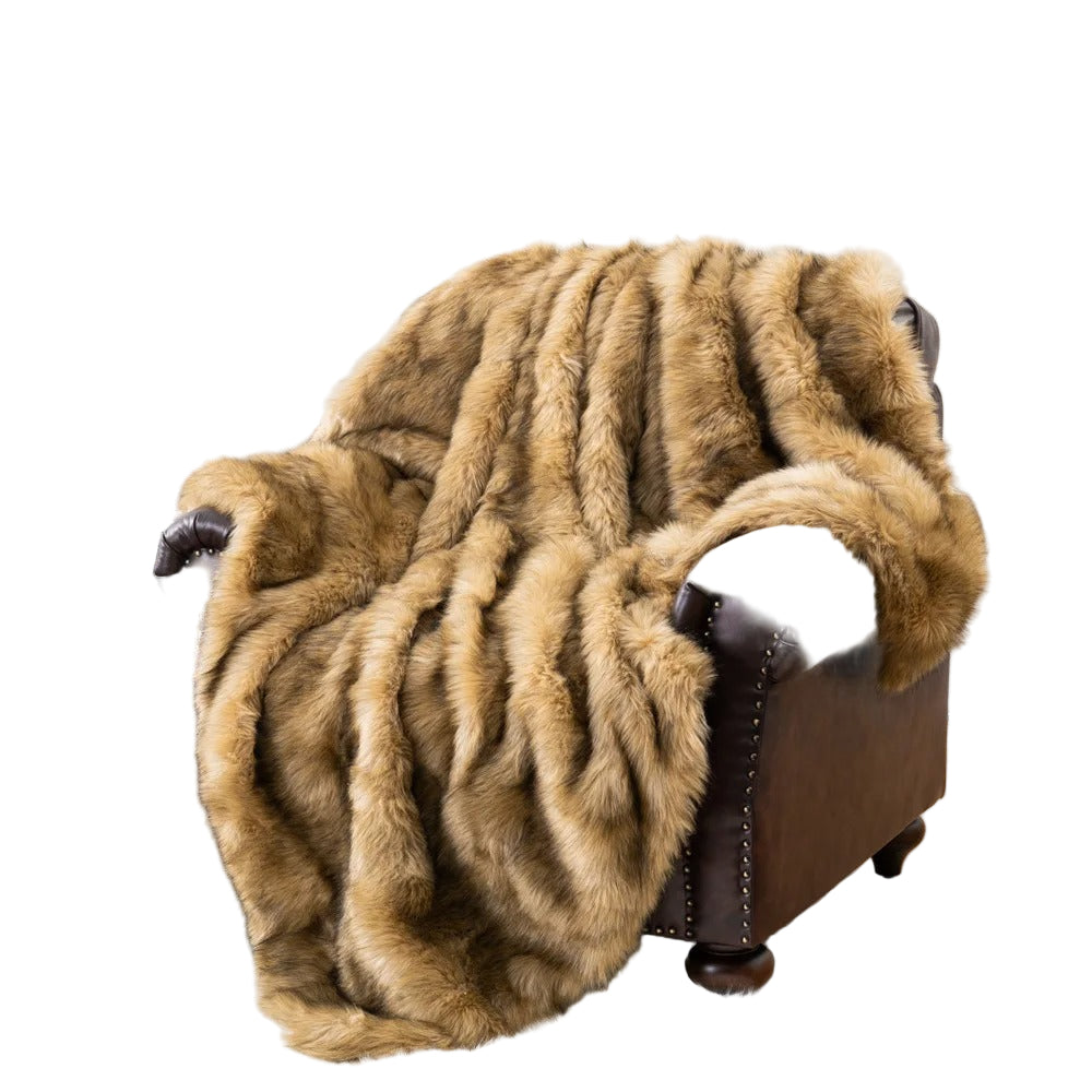 Cozy Winter Comfort Blanket with Luxurious Fur Design