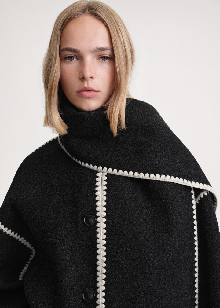 Chic Merino Wool Winter Coat with Built-In Scarf – Women's
