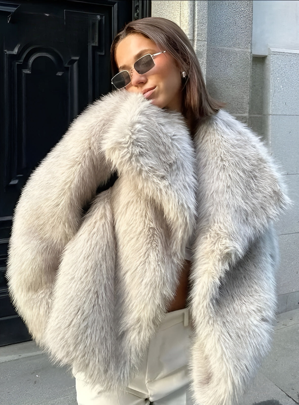 Noa | Cozy Light Beige Faux Fur Jacket