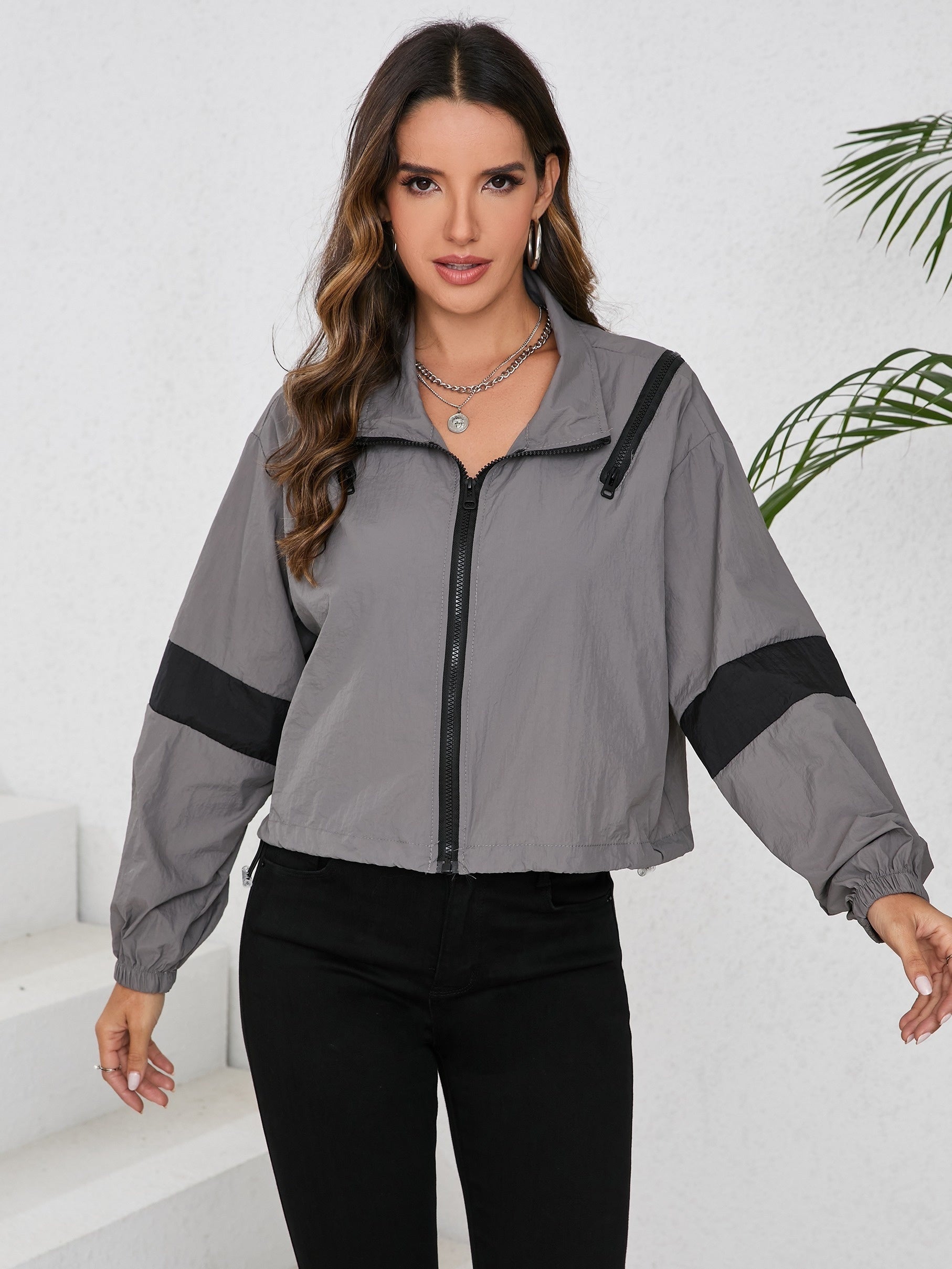 Noa | Chic Women's Windbreaker
