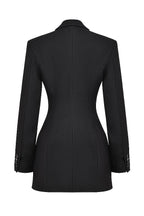 Jara - Black Blazer Featuring Stylish Shoulder Pads