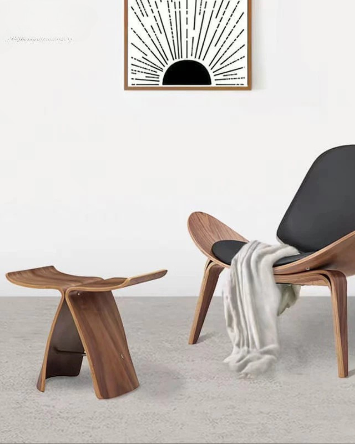 Elegant Butterfly Side Table with Distinctive Design for Sophisticated Spaces