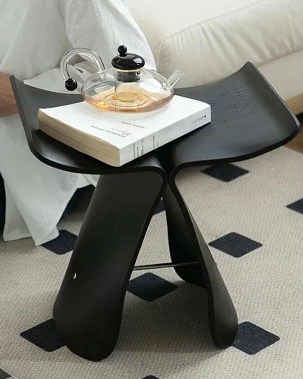 Elegant Butterfly Side Table with Distinctive Design for Sophisticated Spaces