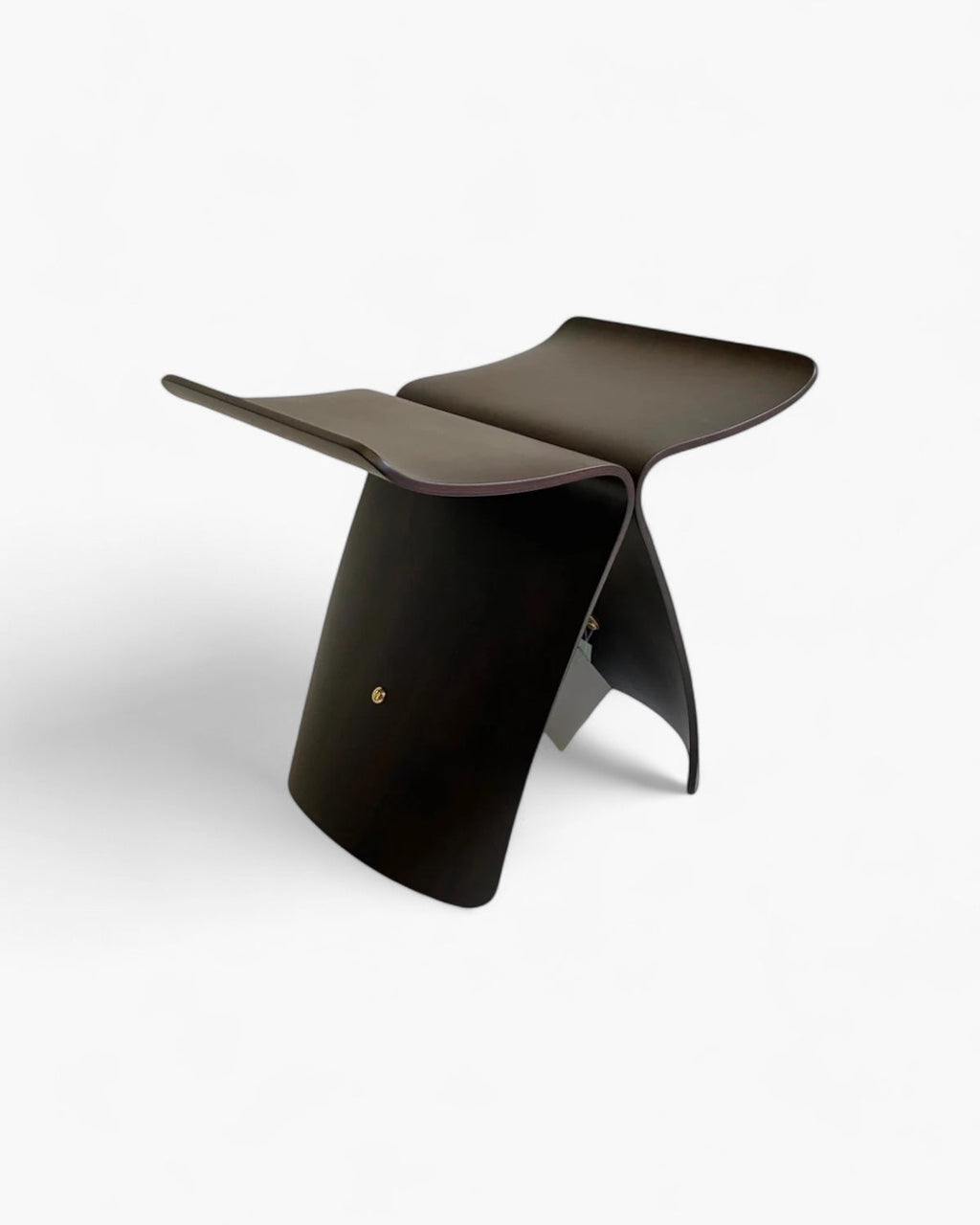Elegant Butterfly Side Table with Distinctive Design for Sophisticated Spaces