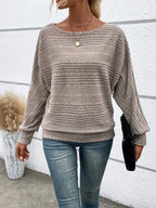 Sophie | Simple Casual Pullover with Round Neck and Flared Sleeves