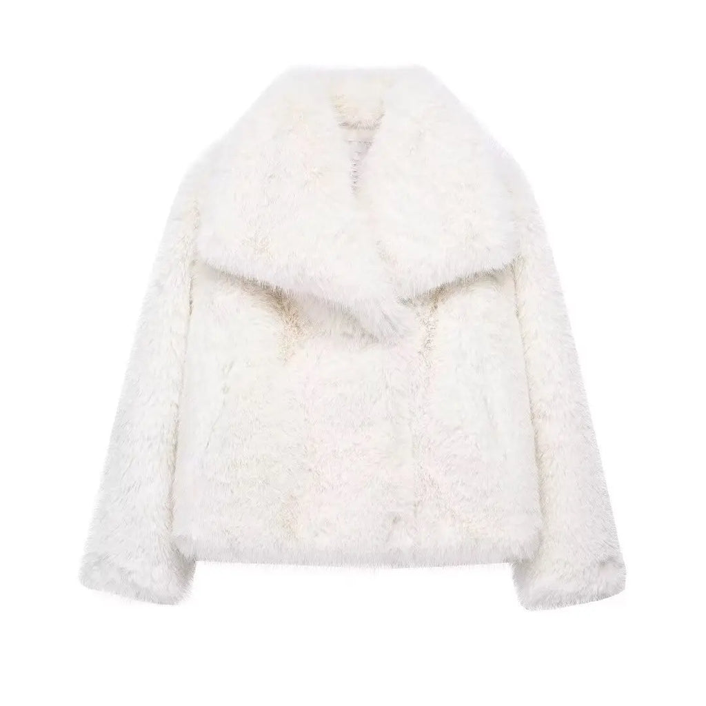 Sophie | Women's Luxurious Soft Fur Coat
