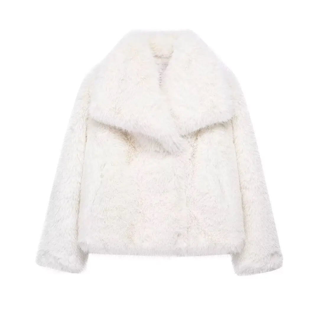 Sophie | Women's Luxurious Soft Fur Coat