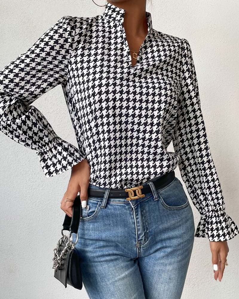 Chic Black and White Printed Top