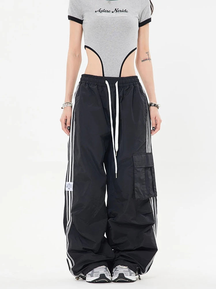 Stylish Cargo Pants with Drawstring and Multiple Pockets