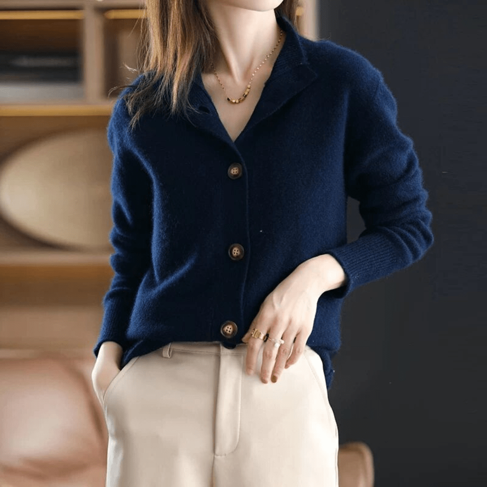 Elegant Women's Knitted Cardigan with Button Detail