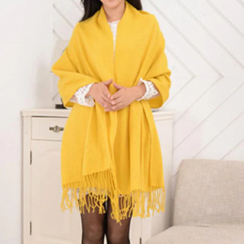 Oversized Luxe Checked Winter Scarf with Fringes